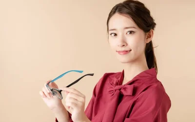 Cataract Vision Explained: How It Develops & What to Expect
